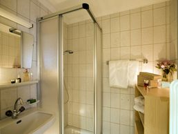 Dusche/WC im Appartement Gletscherblick